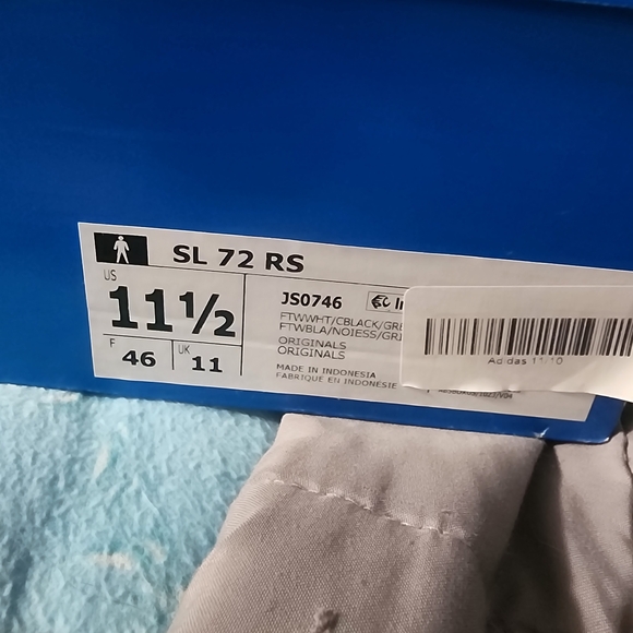 Adidas SL 72 Men's White and Black Sneakers - Picture 4 of 4